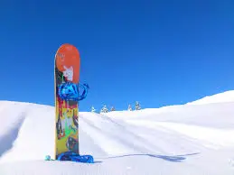 how much does a snowboard weigh